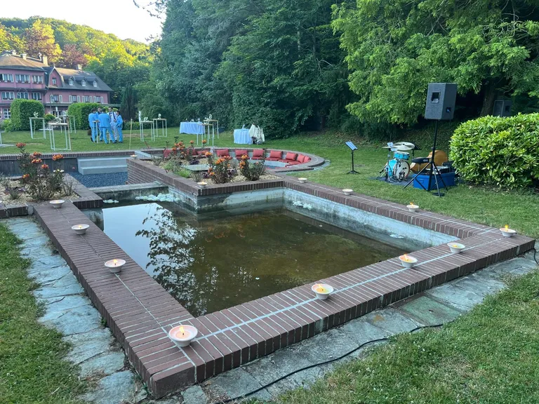 Image 1000068475